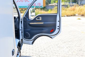 ����;�� T5 1.6L 122���� ���� 3.8�׵�����ʽС��(����)ͼƬ