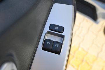 ����;�� T6 2.0L 150���� ���� 4.005�׵�����ʽС��(����)(EQ5031XXY26QEAC)ͼƬ