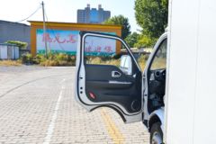 东风途逸 T6 2.0L 150马力 汽油 4.005米单排厢式小卡(国六)(EQ5031XXY26QEAC)