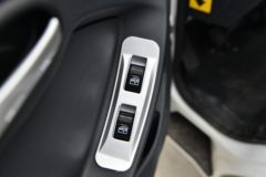 凯马 锐航X1 1.6L 123马力 汽油 2.72米双排栏板微卡