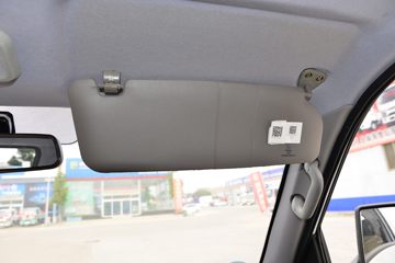 �������� ��X1 2.0L 133���� ���� 4X2 4�׵�������΢��ͼƬ