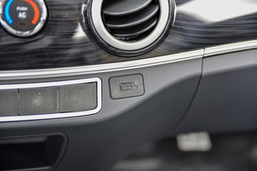 �������� ��X1 2.0L 133���� ���� 4X2 4�׵�������΢��ͼƬ