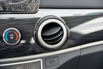 �������� ��X1 2.0L 133���� ���� 4X2 4�׵�������΢��ͼƬ