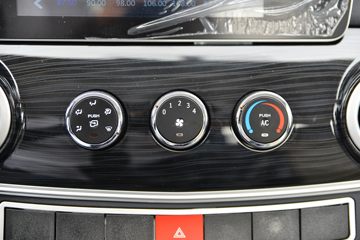 �������� ��X1 2.0L 133���� ���� 4X2 4�׵�������΢��ͼƬ