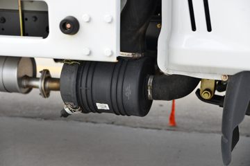 �������� ��X1 2.0L 133���� ���� 4X2 4�׵�������΢��ͼƬ