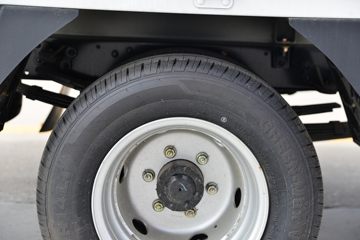 �������� ��X1 2.0L 133���� ���� 4X2 4�׵�������΢��ͼƬ