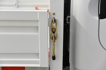 �������� ��X1 2.0L 133���� ���� 4X2 4�׵�������΢��ͼƬ