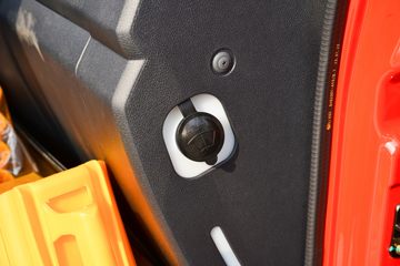 ��� J6F ��ɽ�� 140���� 4.2�׵��������ῨͼƬ