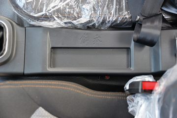 ��� J6F ��ɽ�� 140���� 4.2�׵��������ῨͼƬ