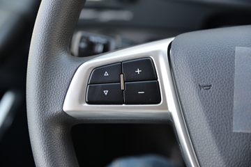 ��� J6F ��ɽ�� 140���� 4.2�׵��������ῨͼƬ