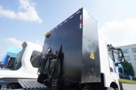 杰虎&nbsp;电动牵引车底盘图片