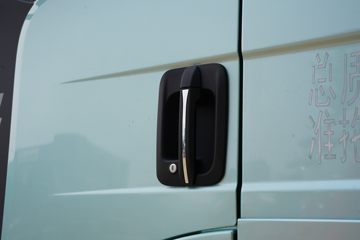 һ����� J6V�ؿ� 530���� 6X4 LNGǣ����(CA4250P66M25T1E6)ͼƬ