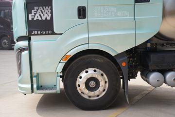 һ����� J6V�ؿ� 530���� 6X4 LNGǣ����(CA4250P66M25T1E6)ͼƬ