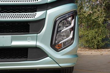 һ����� J6V�ؿ� 530���� 6X4 LNGǣ����(CA4250P66M25T1E6)ͼƬ