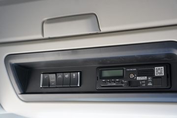 һ����� J6V�ؿ� 530���� 6X4 LNGǣ����(CA4250P66M25T1E6)ͼƬ