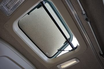 һ����� J6V�ؿ� 530���� 6X4 LNGǣ����(CA4250P66M25T1E6)ͼƬ