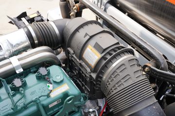 һ����� J6V�ؿ� 530���� 6X4 LNGǣ����(CA4250P66M25T1E6)ͼƬ