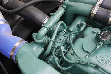 һ����� J6V�ؿ� 530���� 6X4 LNGǣ����(CA4250P66M25T1E6)ͼƬ