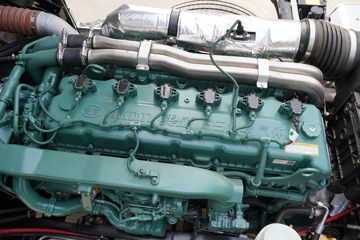 һ����� J6V�ؿ� 530���� 6X4 LNGǣ����(CA4250P66M25T1E6)ͼƬ