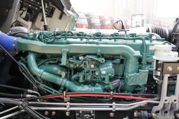 һ����� J6V�ؿ� 530���� 6X4 LNGǣ����(CA4250P66M25T1E6)ͼƬ