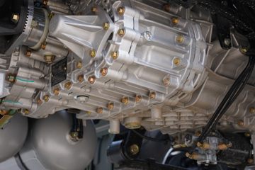 һ����� J6V�ؿ� 530���� 6X4 LNGǣ����(CA4250P66M25T1E6)ͼƬ