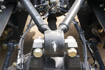 һ����� J6V�ؿ� 530���� 6X4 LNGǣ����(CA4250P66M25T1E6)ͼƬ