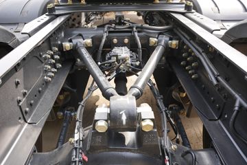 һ����� J6V�ؿ� 530���� 6X4 LNGǣ����(CA4250P66M25T1E6)ͼƬ