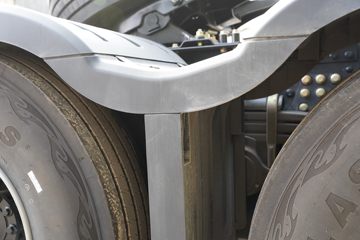 һ����� J6V�ؿ� 530���� 6X4 LNGǣ����(CA4250P66M25T1E6)ͼƬ