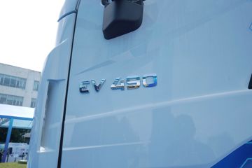 �������� ��ʨH6 �ǵ�� 25T 6X4 ����ʽ���綯ǣ����282kWhͼƬ