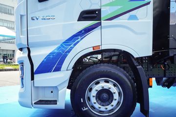 �������� ��ʨH6 �ǵ�� 25T 6X4 ����ʽ���綯ǣ����282kWhͼƬ