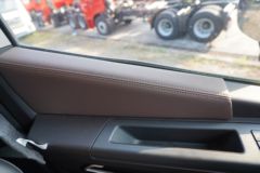 上汽红岩 杰狮H6 复合加强版 460马力 8X4 6.8米自卸车(速比5.214)(CQ3317SV11306)