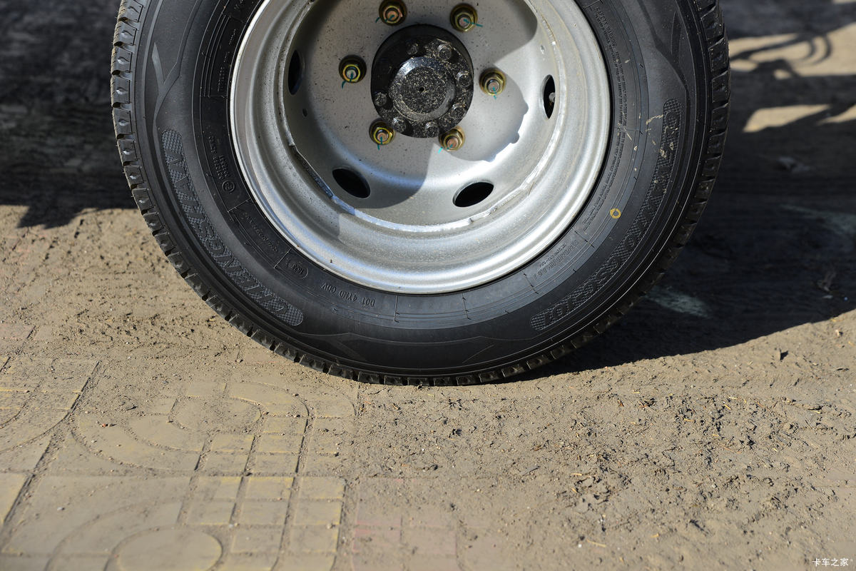  X1 1.6L 120  4׵Ųդʽ΢(KMC5038CCYQA318D6B)                                                