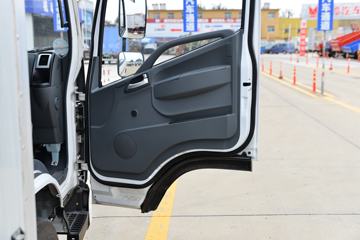 ���� ����M3 ��ҵ�� 130���� 4.16�׵�����ʽ�Ῠ(5��������)ͼƬ