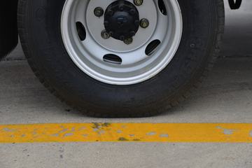 ���� ����M3 ��ҵ�� 130���� 4.16�׵�����ʽ�Ῠ(5��������)ͼƬ