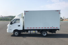 远程 V5M 标准版 4.005米单排甲醇厢式小卡