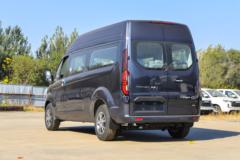 江铃新全顺 2023款 143马力 2.0T柴油 9档自动 9座中轴中顶多用途乘用车