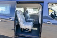 江铃新全顺 2023款 143马力 2.0T柴油 9档自动 9座中轴中顶多用途乘用车