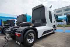上汽红岩 杰狮H6 18T 4X2 燃料电池牵引车(CQ4180FCEVSS441A)