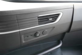 杰狮&nbsp;电动牵引车驾驶室图片