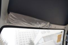 厦门金龙 金威 捷运 117马力 2.2L汽油 2座 高顶封闭货车