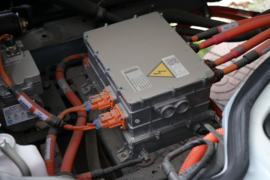 龙耀8&nbsp;电动封闭厢货底盘图片