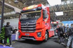 上汽红岩 杰狮H6 标载版 590马力 6X4 LNG自动档牵引车 上汽红岩 杰狮H6 标载版 590马力 6X4 LNG自动档牵引车