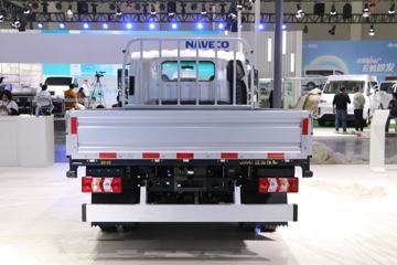 ���� ˧��HS7 4.5T 4.18�׵��Ų��ʽ��϶��������Ῠ17.28kWhͼƬ