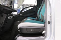 江淮 帅铃HS7 4.5T 4.18米单排插电式混合动力栏板轻卡(HFC1043PHEV3)17.28kWh