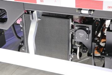 ���� ˧��HS7 4.5T 4.18�׵��Ų��ʽ��϶��������Ῠ17.28kWhͼƬ