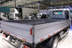 江淮 帅铃HS7 4.5T 4.18米单排插电式混合动力栏板轻卡(HFC1043PHEV3)17.28kWh