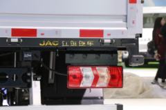 江淮 帅铃HS7 4.5T 4.18米单排插电式混合动力栏板轻卡(HFC1043PHEV3)17.28kWh