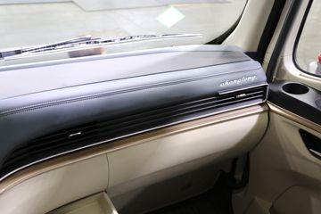 �������� ����H5V 480���� 6X4 LNGǣ����(LZ4250H7DM1)ͼƬ