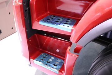 �������� ����H5V 480���� 6X4 LNGǣ����(LZ4250H7DM1)ͼƬ