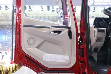 �������� ����H5V 480���� 6X4 LNGǣ����(LZ4250H7DM1)ͼƬ